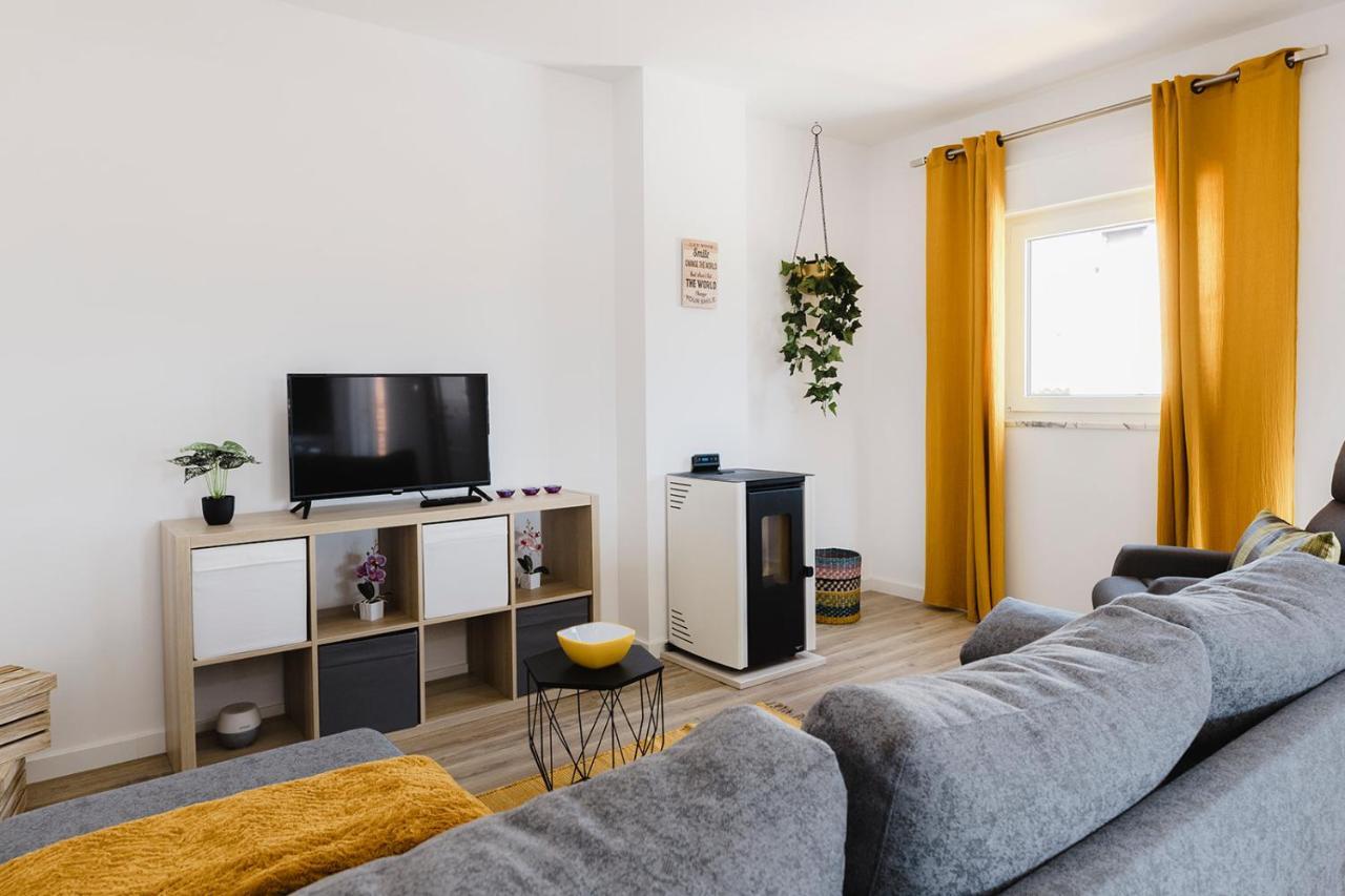 Santa Helena Apartments بومبال المظهر الخارجي الصورة